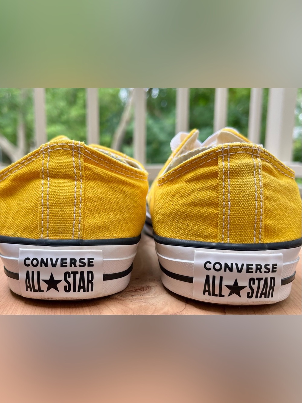 Converse Chuck Taylor All Star Low Top in Lemon Chrome /Golden Women’s Size 7 - Picture 4 of 7